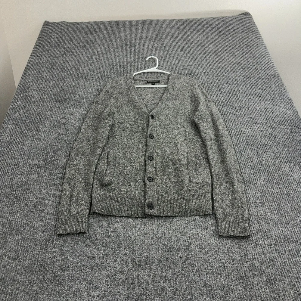 Banana Republic Cardigan Mens M Gray Wool Blend Italian Yarn V Neck Classic‎